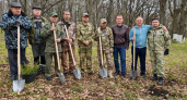 В Рузаевке высадили еловую аллею и дали старт акции добрых дел