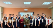 Школьники Саранска встретились с ветераном СВО